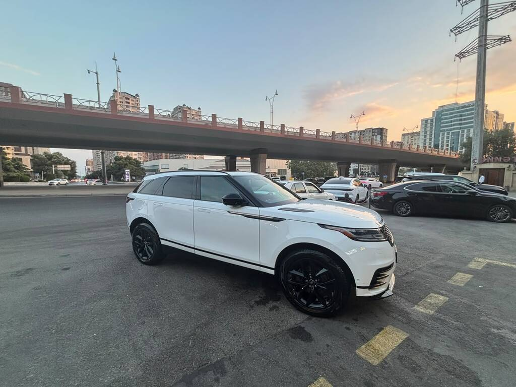2018 Land Rover RR Velar, 2.0L, 138500km - Image 5