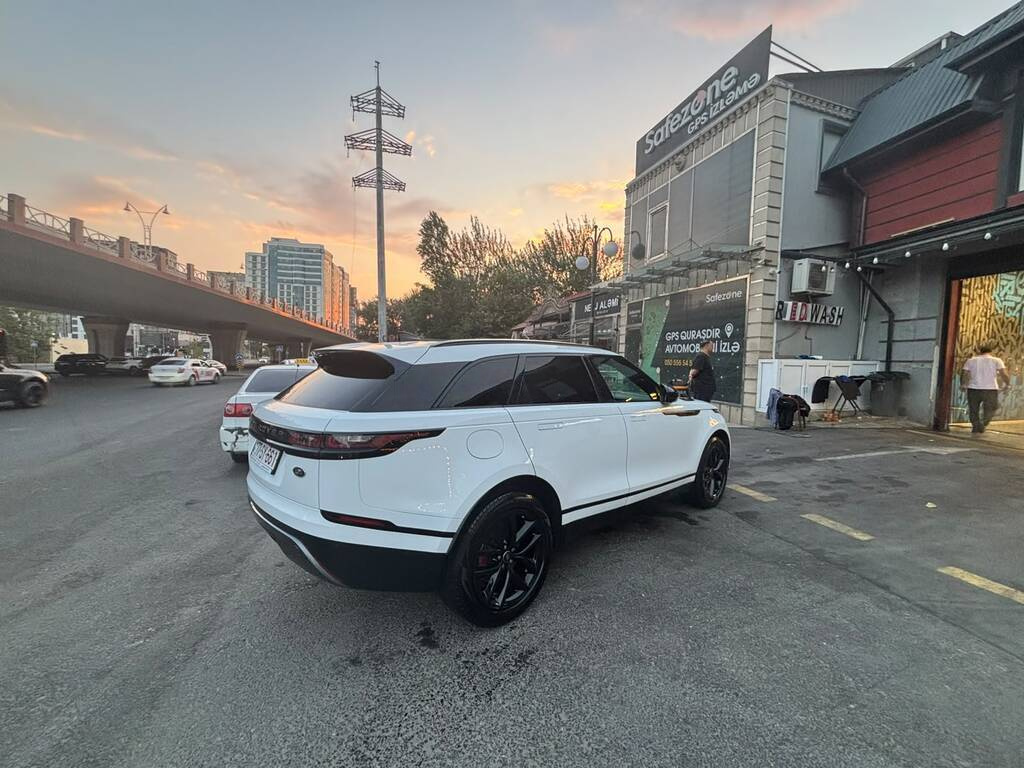 2018 Land Rover RR Velar, 2.0L, 138500km - Image 7