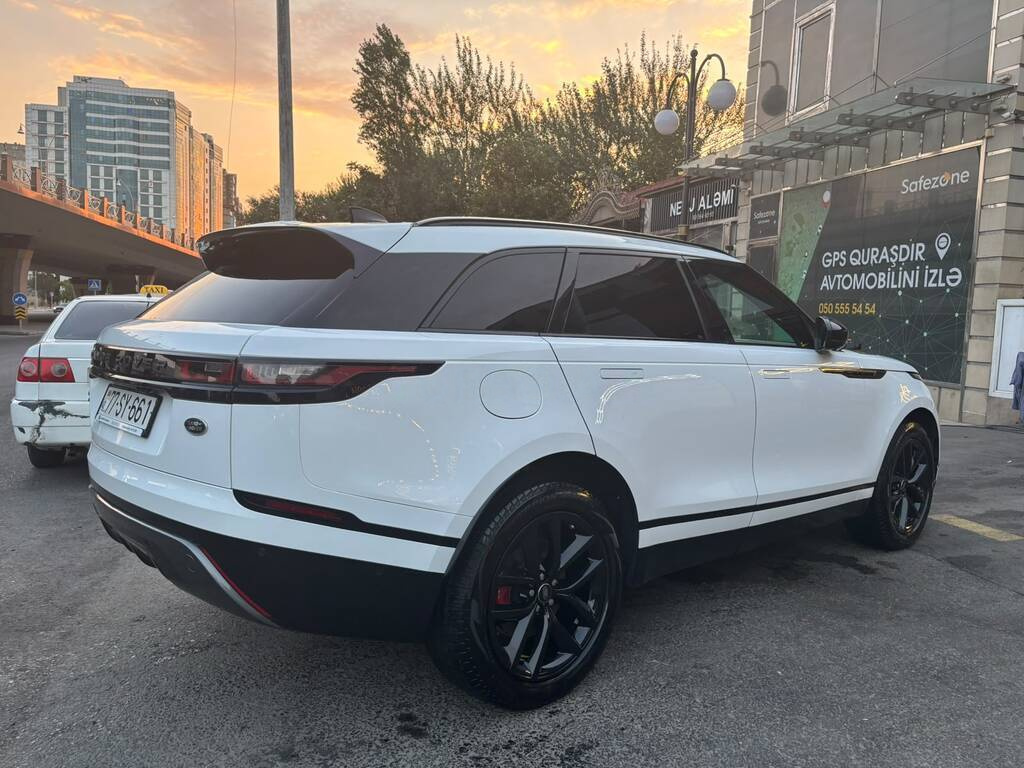 2018 Land Rover RR Velar, 2.0L, 138500km - Image 9