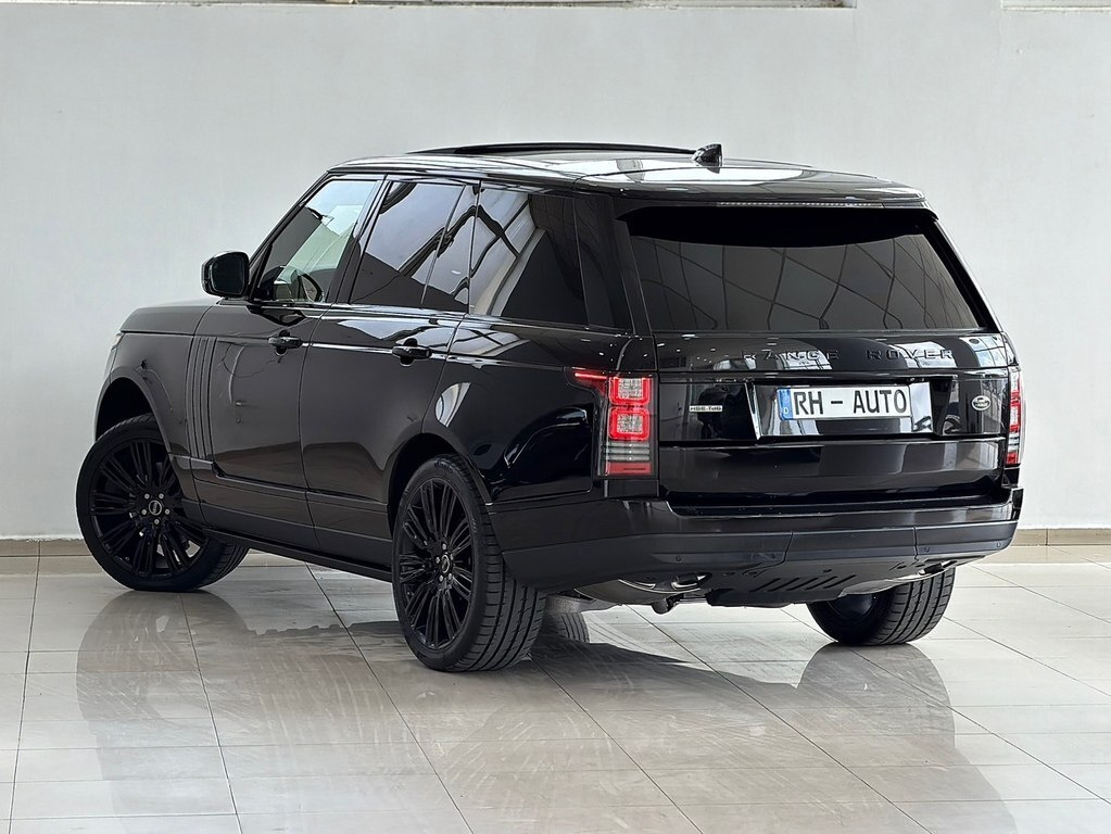 2017 Land Rover Range Rover, 3.0L, 229000km - Image 4