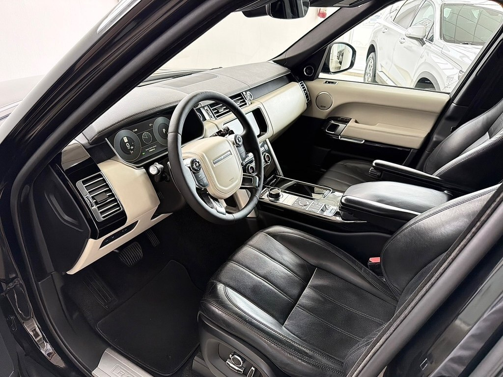 2017 Land Rover Range Rover, 3.0L, 229000km - Image 9