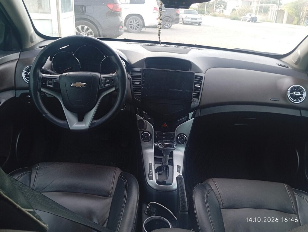 2014 Chevrolet Cruze, 1.4L, 337000km - Image 3