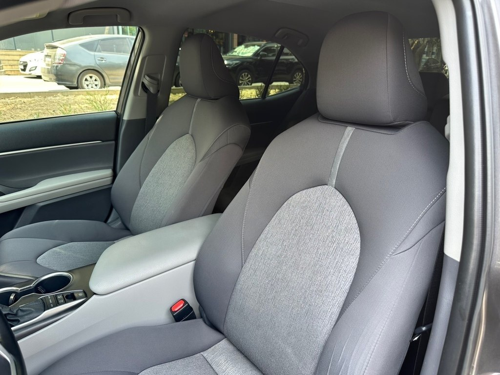 2021 Toyota Camry, 2.5L, 51000km - Image 13