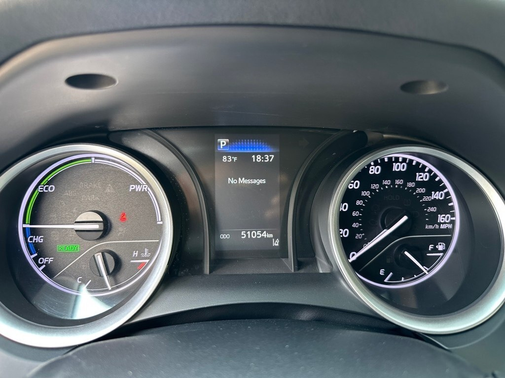 2021 Toyota Camry, 2.5L, 51000km - Image 17