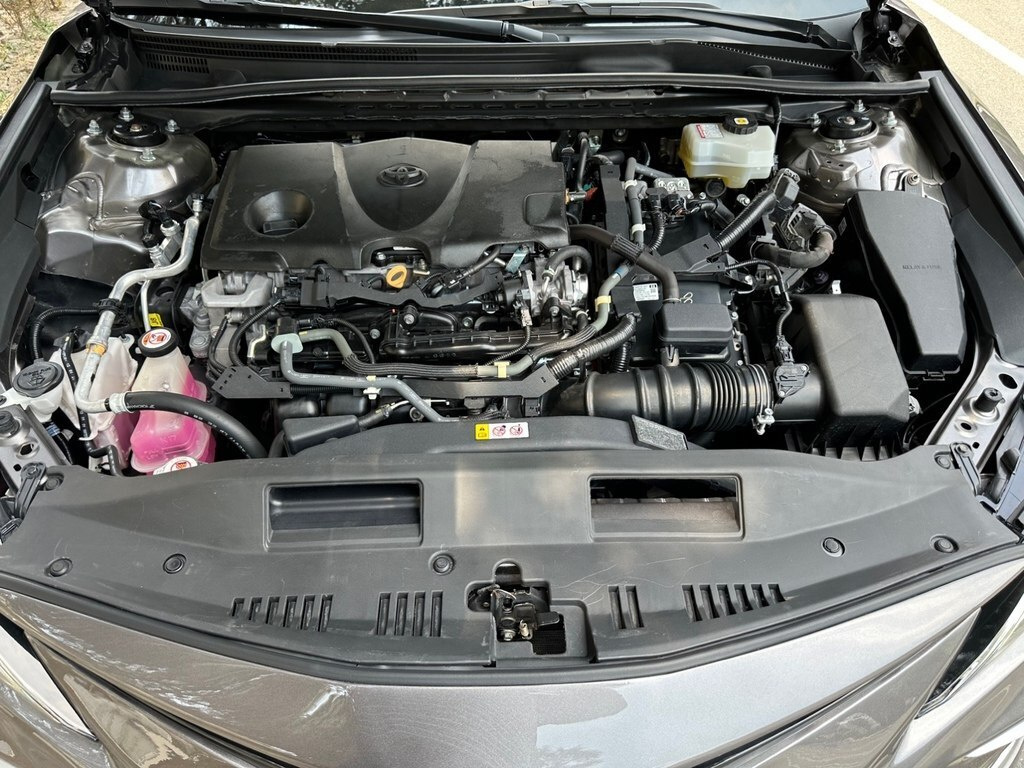 2021 Toyota Camry, 2.5L, 51000km - Image 21