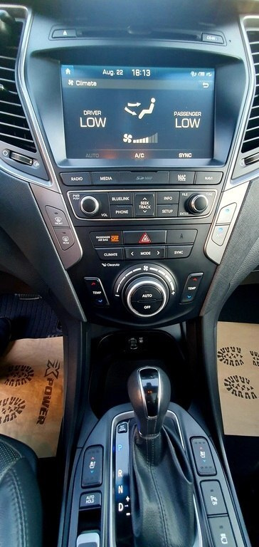 2017 Hyundai Santa Fe, 2.0L, 89000km - Image 16