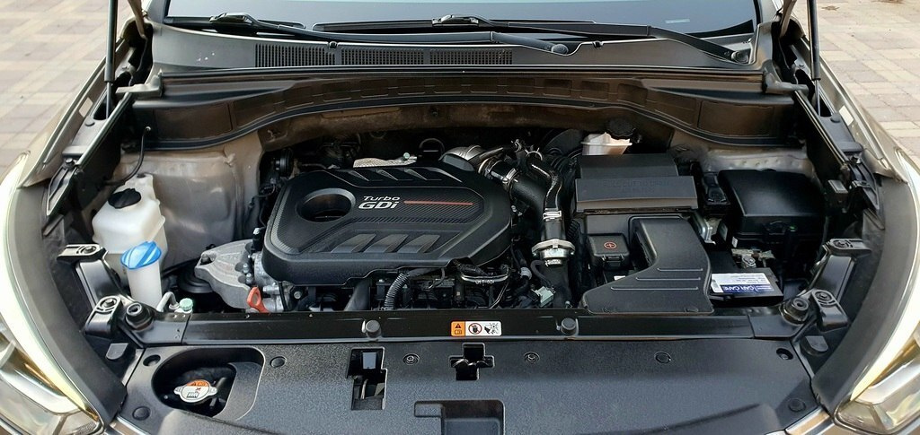 2017 Hyundai Santa Fe, 2.0L, 89000km - Image 21