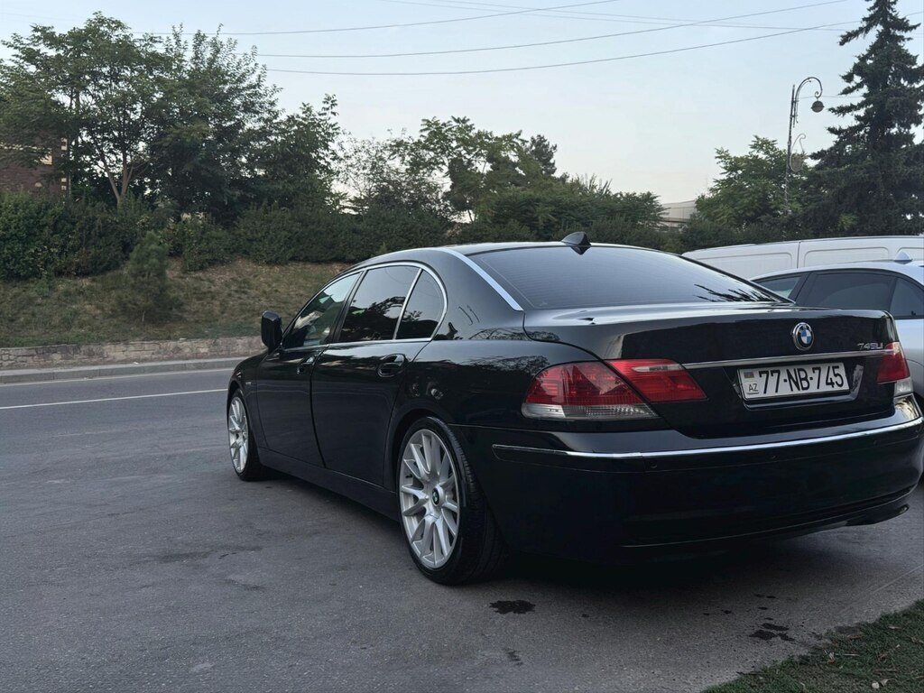 2006 BMW 740, 4.0L, 474000km - Image 5