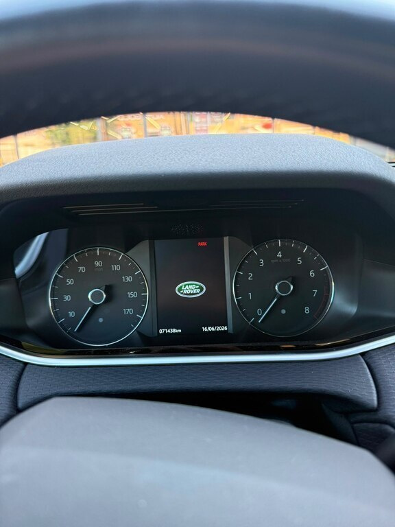 2020 Land Rover RR Evoque, 2.0L, 72000km - Image 11