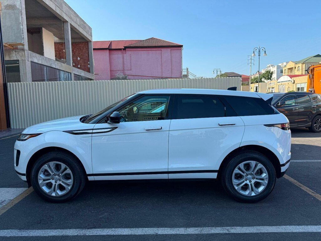 2020 Land Rover RR Evoque, 2.0L, 72000km - Image 9