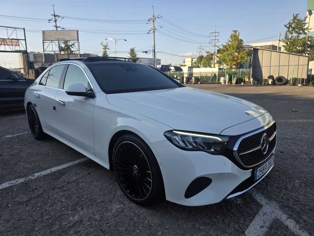 2025 Mercedes E 200, 2.0L, 40000km - Image 1