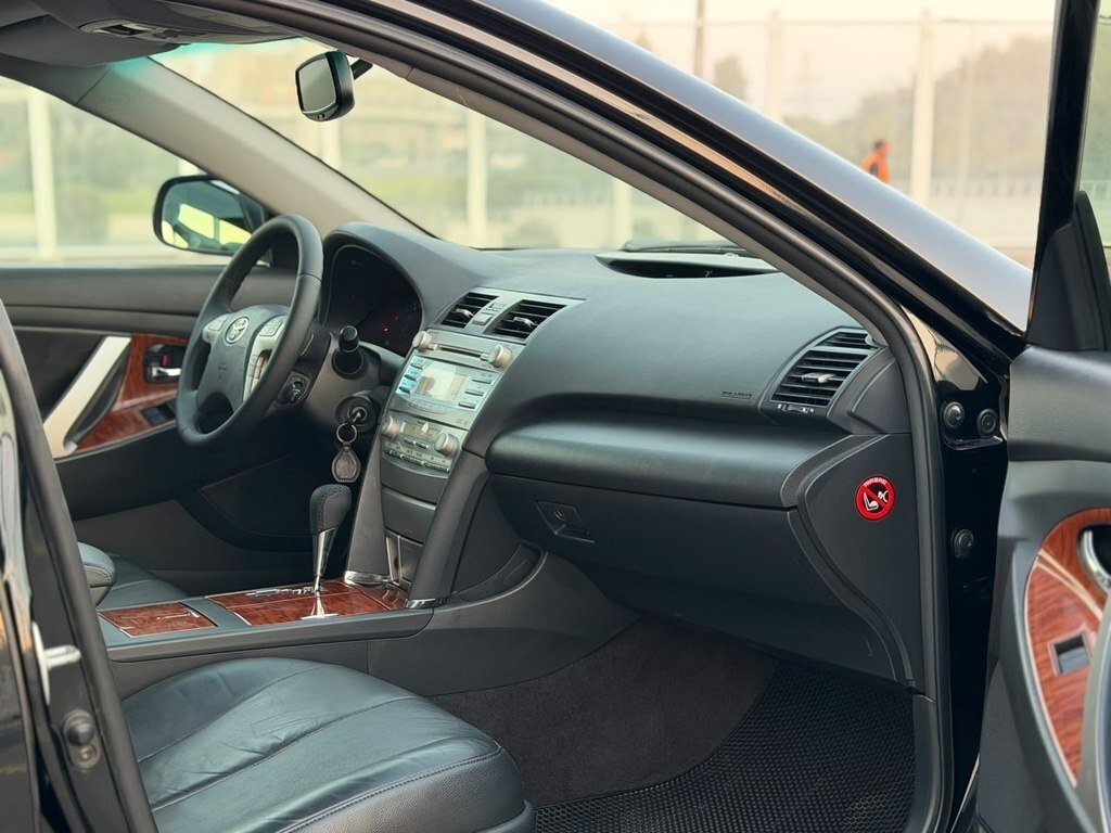 2008 Toyota Camry, 2.4L, 229000km - Image 13