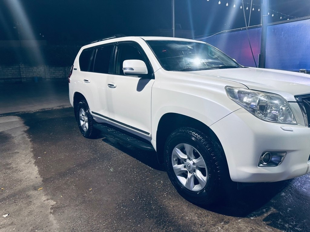 2012 Toyota Land Cruiser Prado, 2.7L, 207000km - Image 12