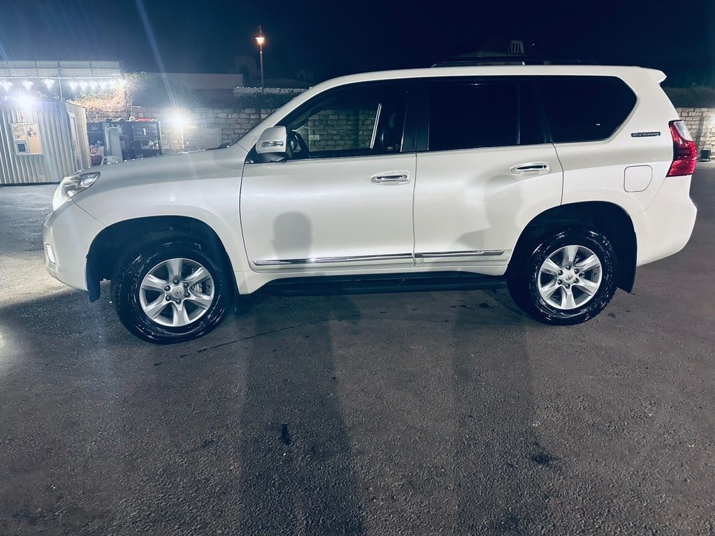 2012 Toyota Land Cruiser Prado, 2.7L, 207000km - Image 17