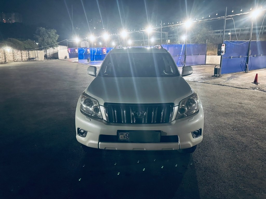 2012 Toyota Land Cruiser Prado, 2.7L, 207000km - Image 5