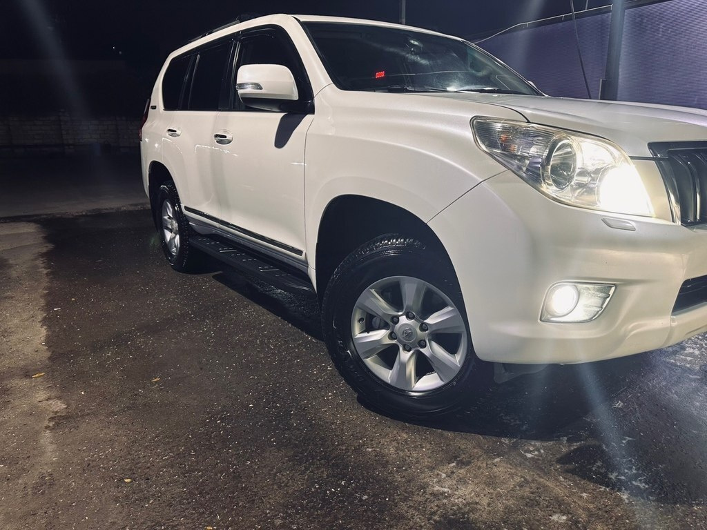 2012 Toyota Land Cruiser Prado, 2.7L, 207000km - Image 7