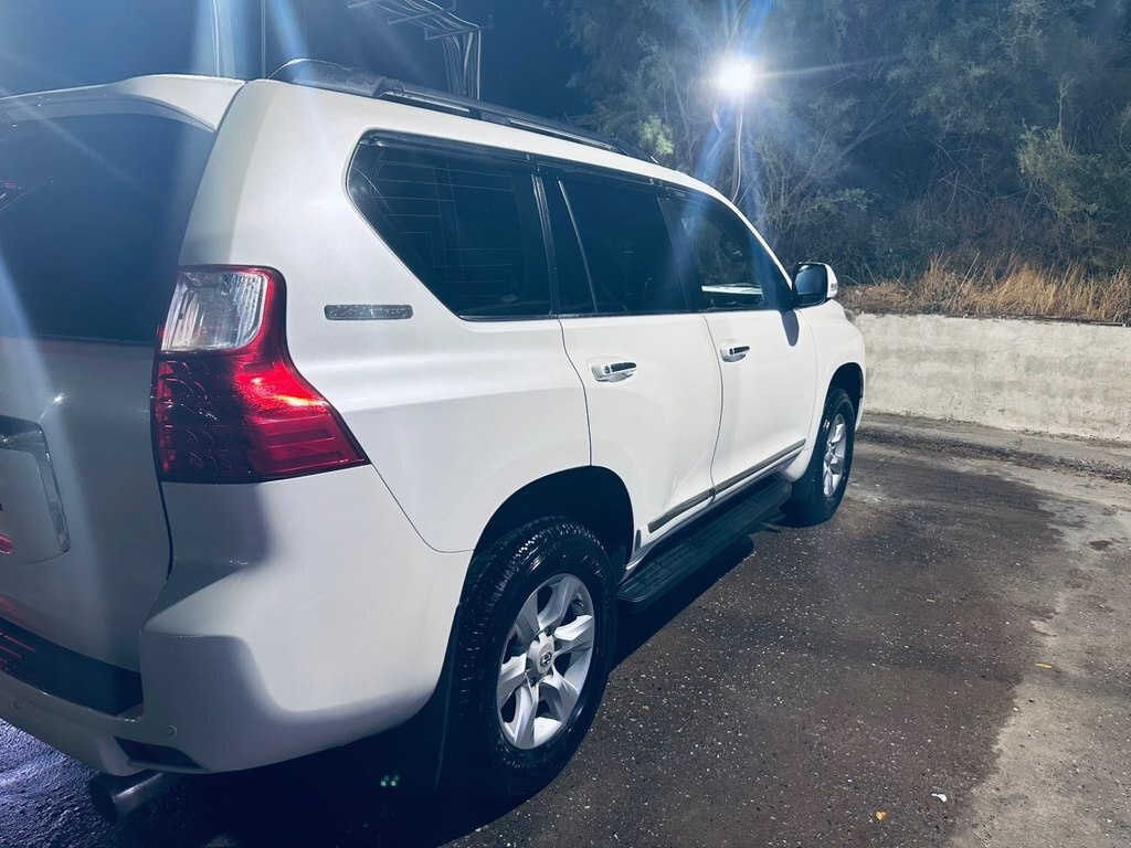 2012 Toyota Land Cruiser Prado, 2.7L, 207000km - Image 10