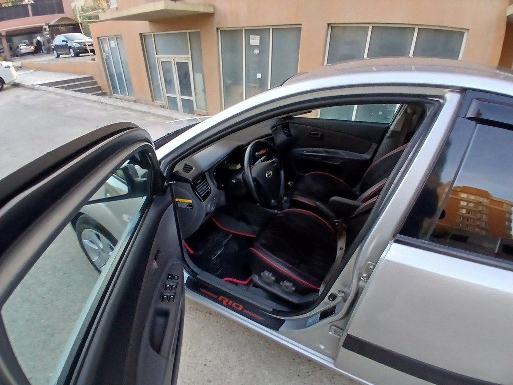 2006 Kia Rio, 1.4L, 318488km - Image 13