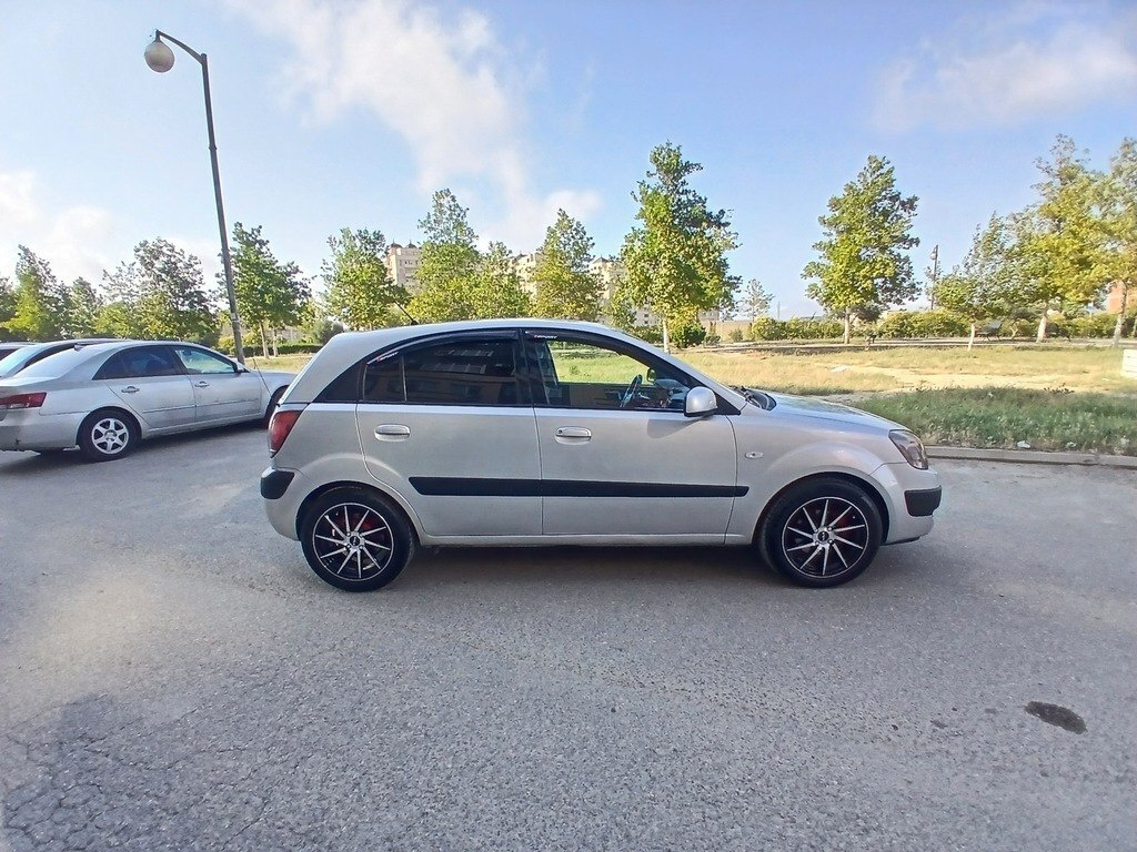 2006 Kia Rio, 1.4L, 318488km - Image 5