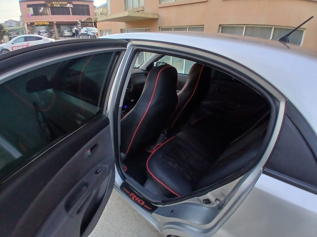 2006 Kia Rio, 1.4L, 318488km - Image 10