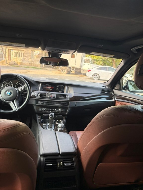 2015 BMW 528, 2.0L, 219000km - Image 7