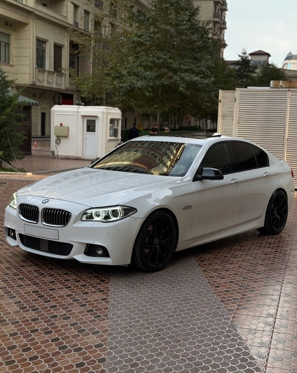 2014 BMW 528, 2.0L, 127000km - Image 4