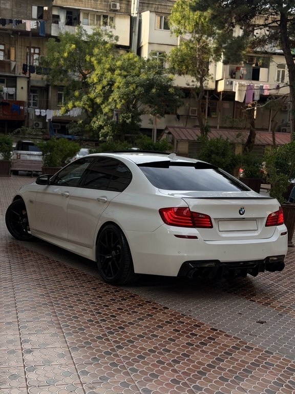 2014 BMW 528, 2.0L, 127000km - Image 10