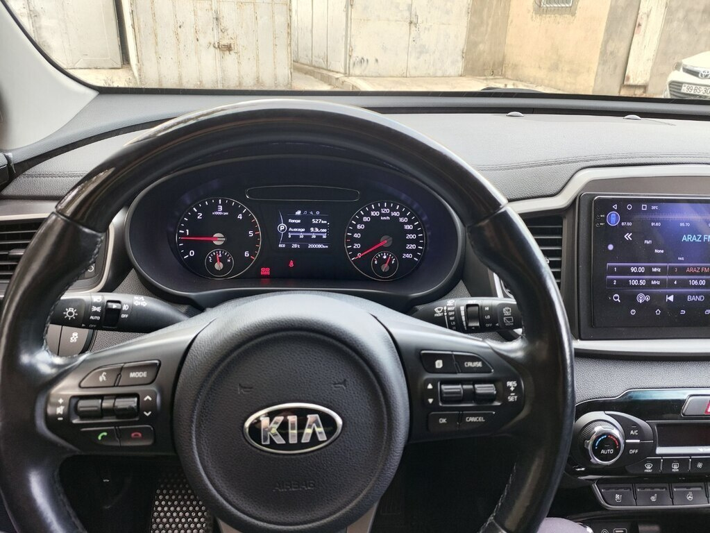 2015 Kia Sorento, 2.0L, 209000km - Image 3