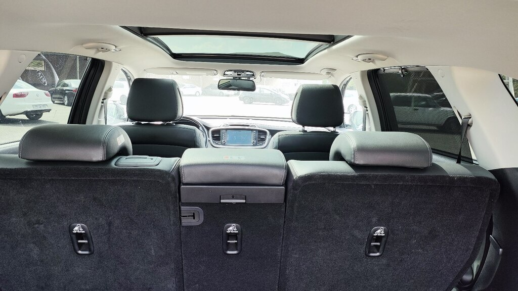 2015 Kia Sorento, 2.0L, 209000km - Image 7