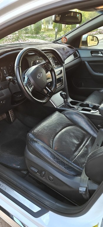 2014 Hyundai Sonata, 2.0L, 180000km - Image 5