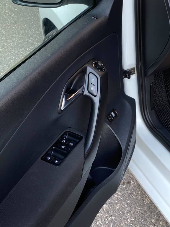 2018 Volkswagen Polo, 1.6L, 116000km - Image 14