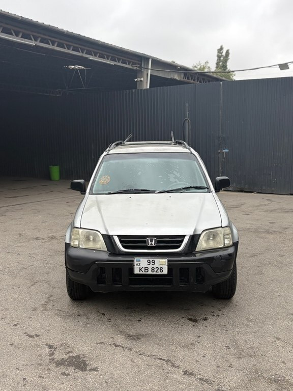 1996 Honda CR-V, 2.0L, 378000km - Image 1