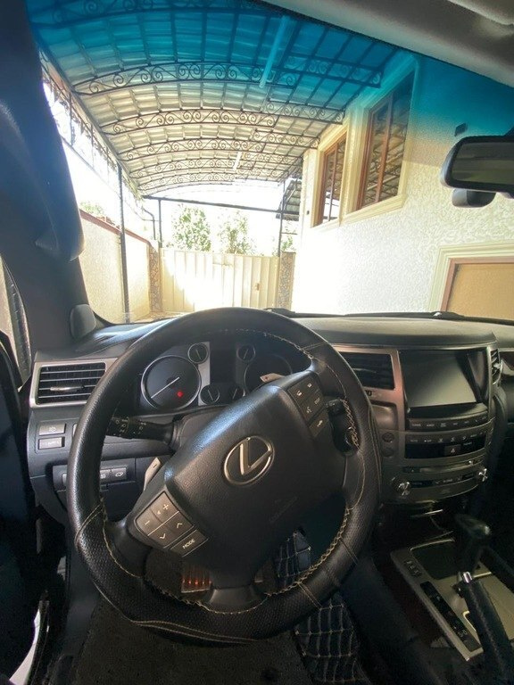 2013 Lexus LX 570, 5.7L, 157211km - Image 8