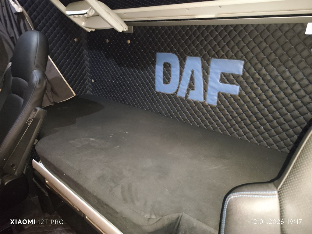 2011 DAF 105 XF, 12.0L, 1202207km - Image 11
