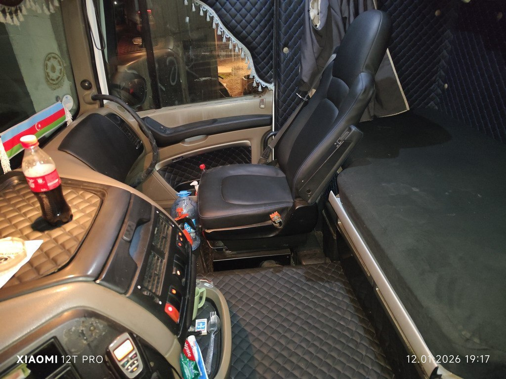 2011 DAF 105 XF, 12.0L, 1202207km - Image 10