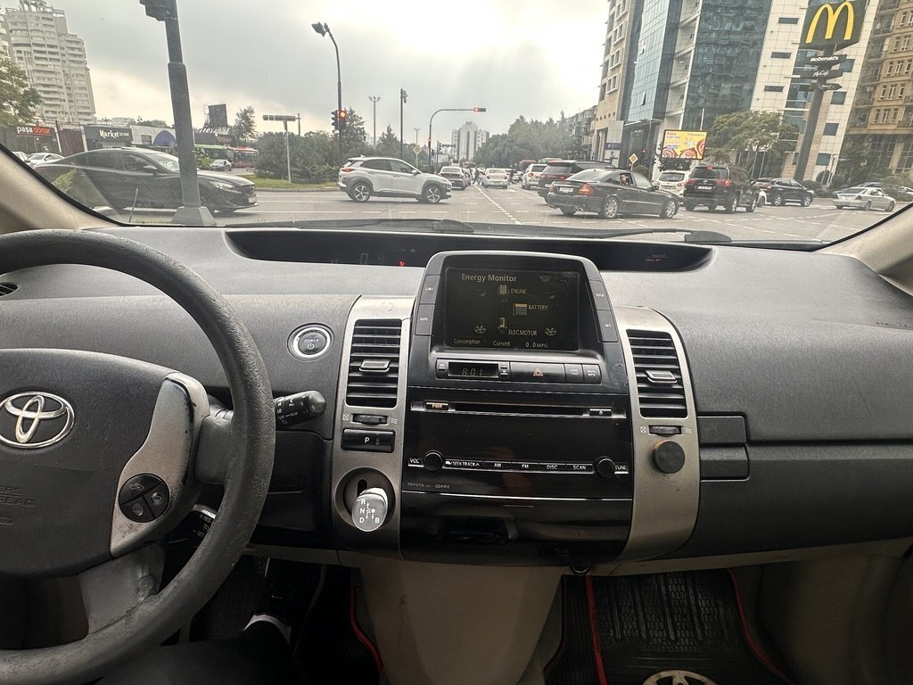 2007 Toyota Prius, 1.5L, 200000km - Image 7