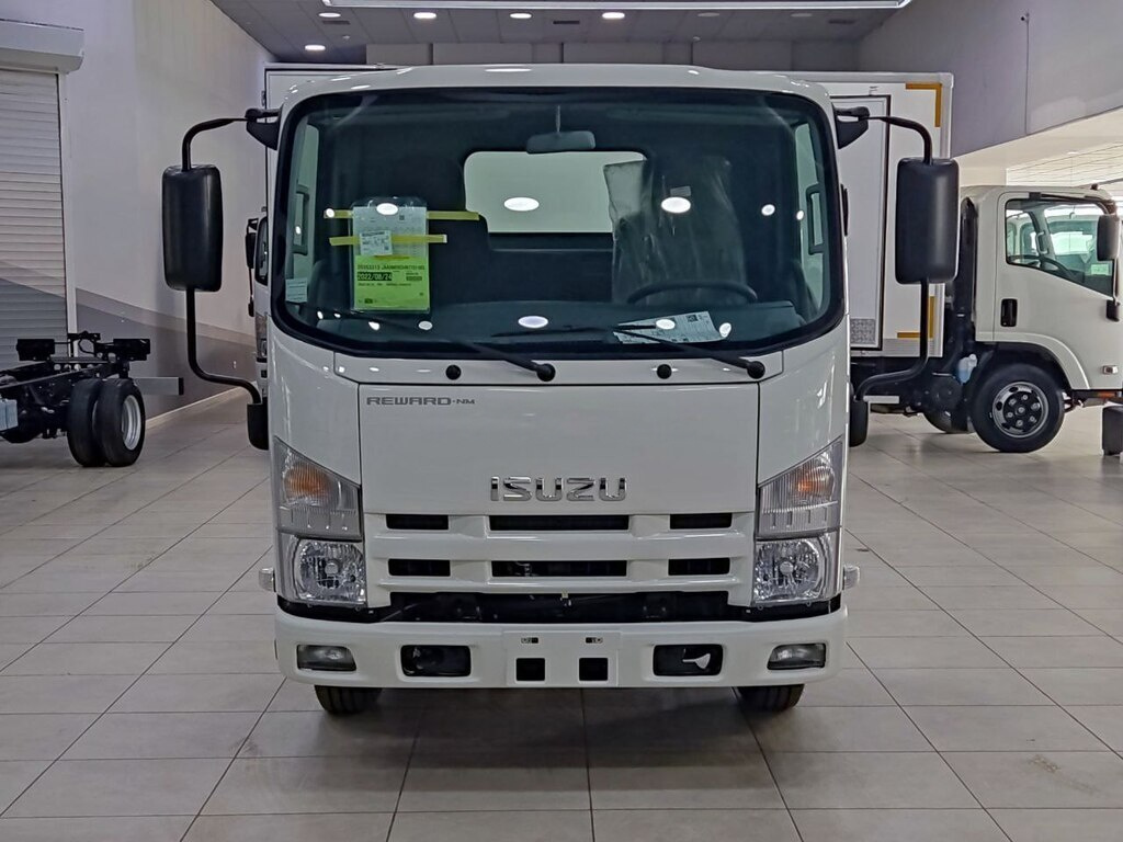 2026 Isuzu NMR 85 H, 3.0L, 0km - Image 2
