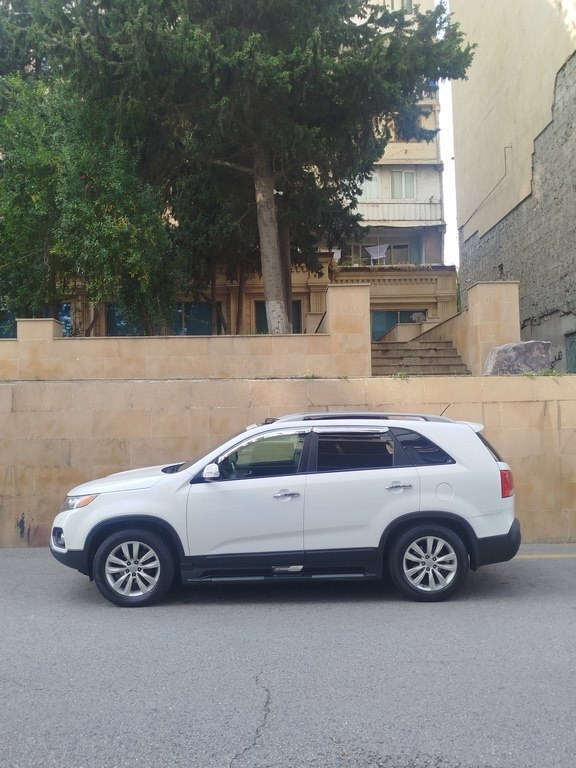 2010 Kia Sorento, 2.0L, 310000km - Image 11