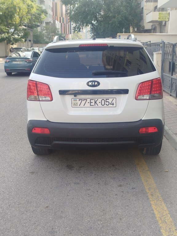 2010 Kia Sorento, 2.0L, 310000km - Image 5