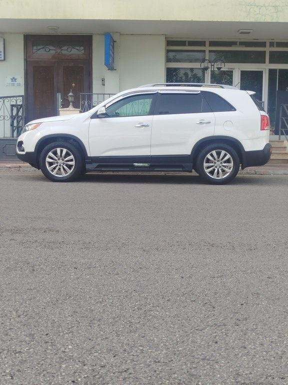 2010 Kia Sorento, 2.0L, 310000km - Image 6