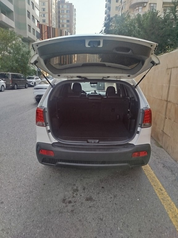 2010 Kia Sorento, 2.0L, 310000km - Image 8