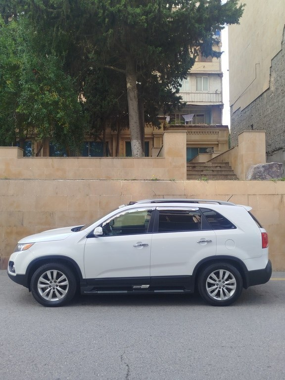 2010 Kia Sorento, 2.0L, 310000km - Image 10