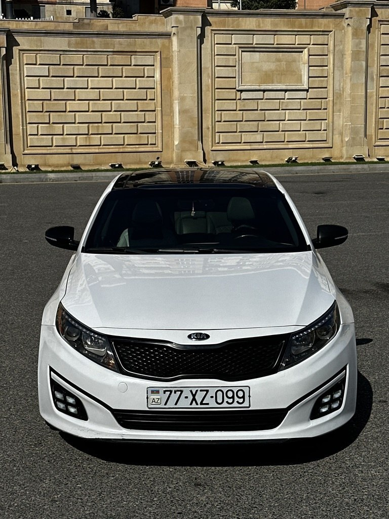 2015 Kia Optima, 2.0L, 234000km - Image 1