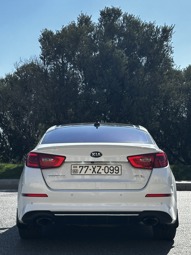 2015 Kia Optima, 2.0L, 234000km - Image 5