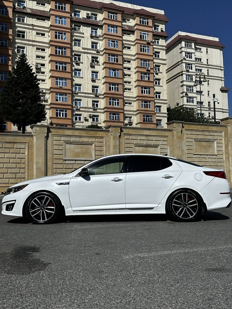 2015 Kia Optima, 2.0L, 234000km - Image 6