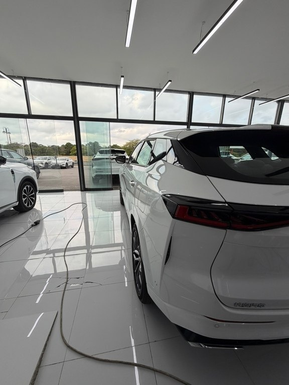 2025 Changan Uni-Z, 1.5L, 1km - Image 4