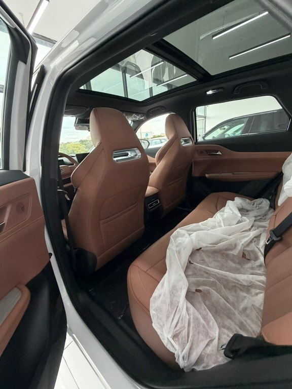 2025 Changan Uni-Z, 1.5L, 1km - Image 6