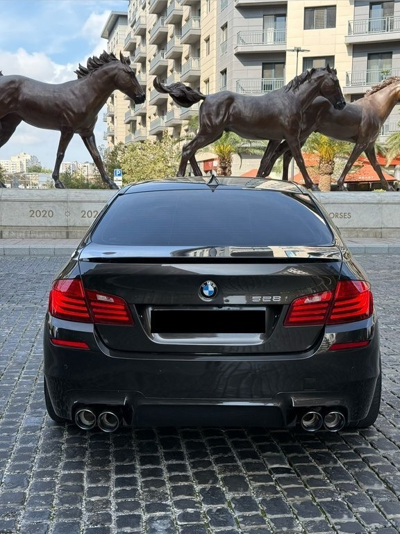 2015 BMW 528, 2.0L, 190000km - Image 6