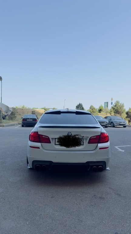 2013 BMW 528, 2.0L, 270000km - Image 6