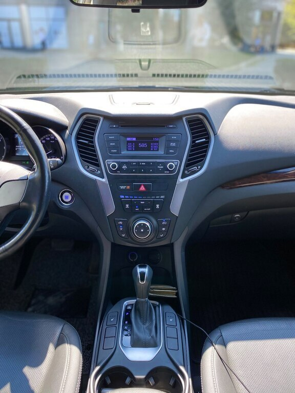 2017 Hyundai Santa Fe, 2.0L, 192000km - Image 16